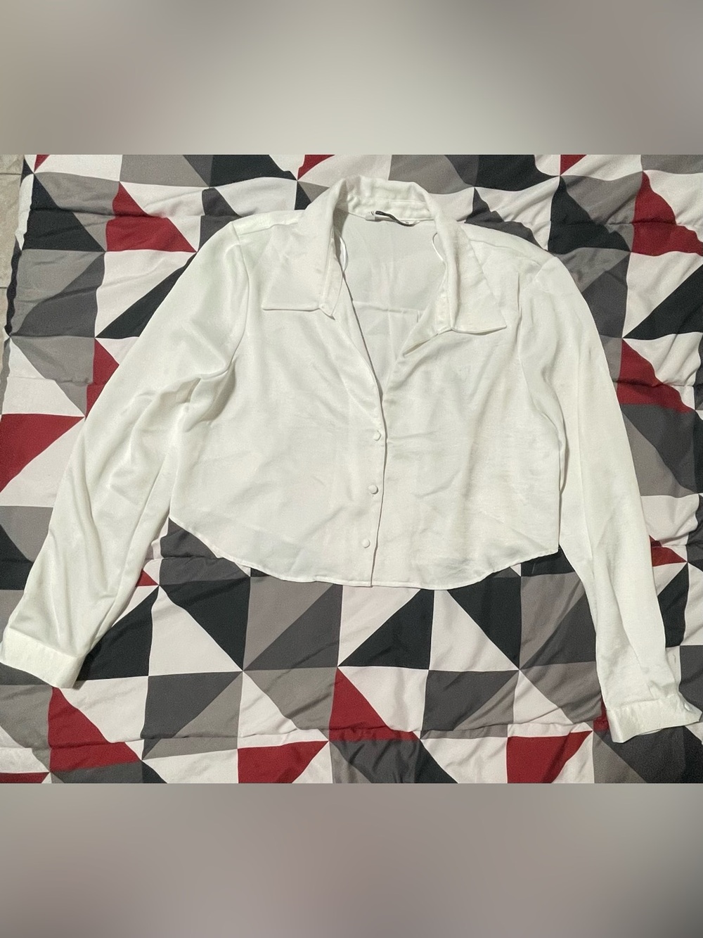 Zara White Cropped Button-Down Long-Sleeve Shirt